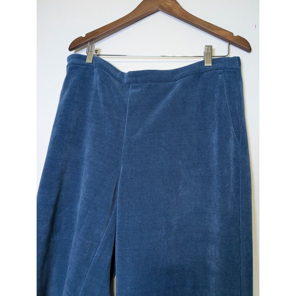 Liverpool LA Blue Velour Wide Leg Crop Pants XL NWT Pull On Cozy Loungewear - Picture 3 of 7